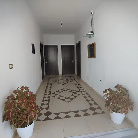 Zeka Apartment *